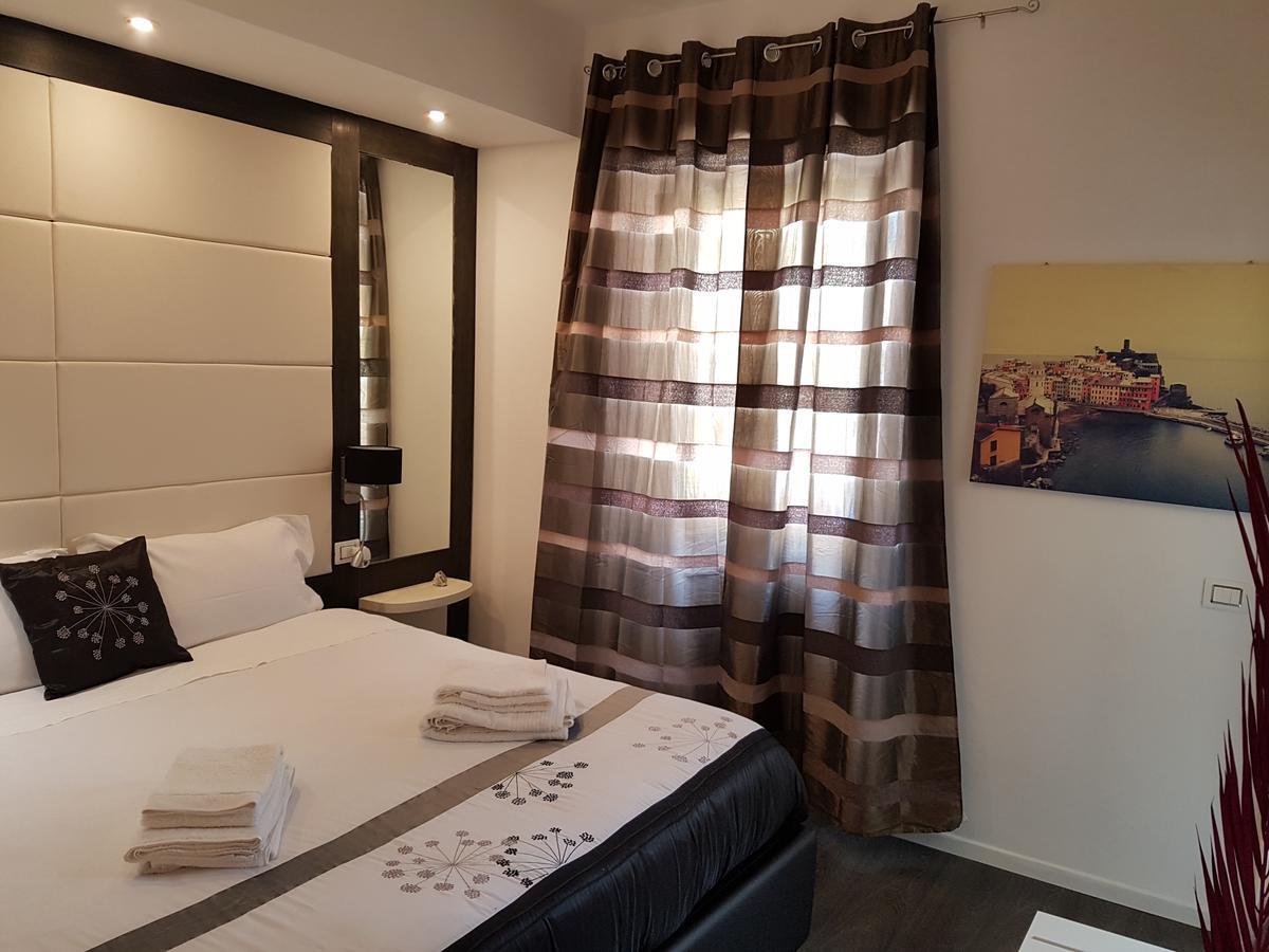 مبيت وإفطار لا سبيتسْيا Voyage Prive Deluxe المظهر الخارجي الصورة
